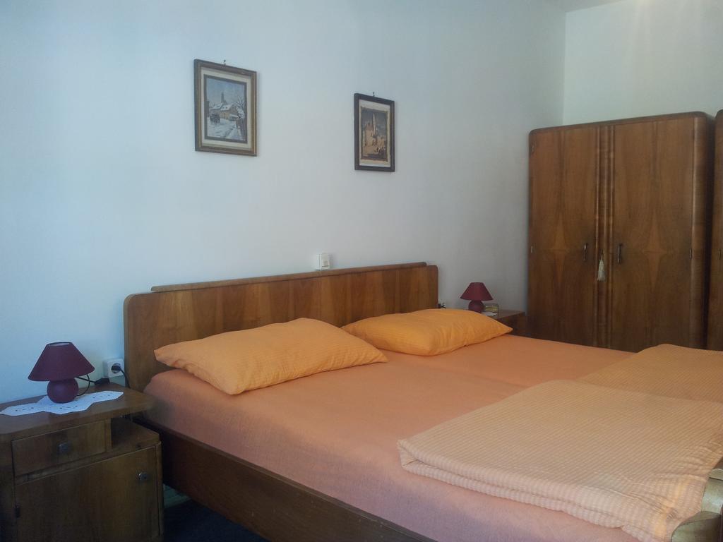 Apartment History Zagreb Oda fotoğraf